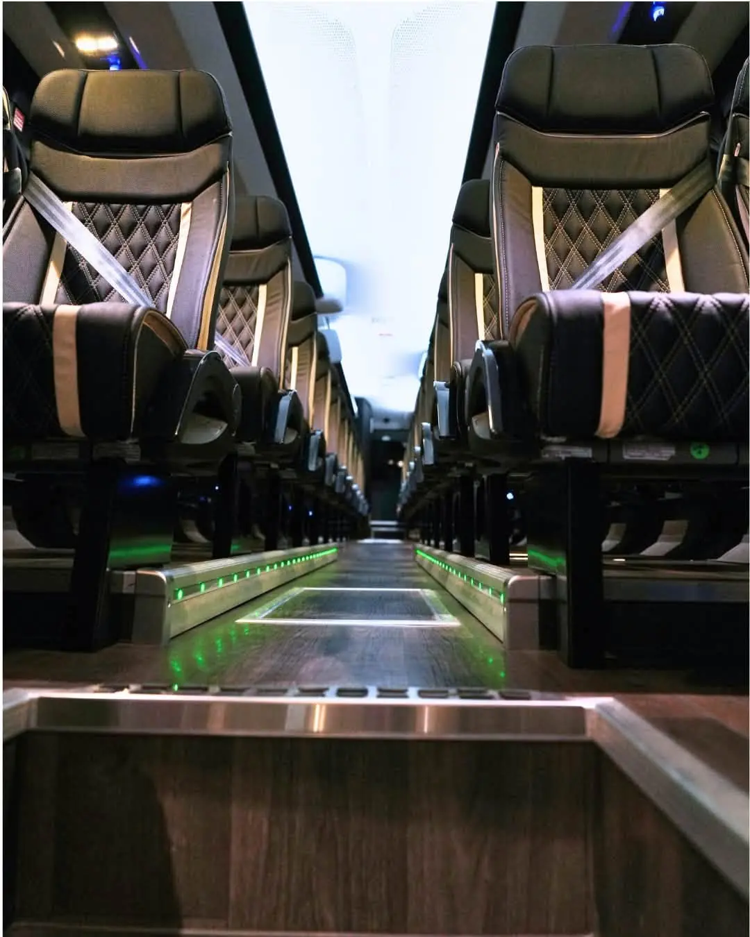 57-Seater Flagship coach: Aisle & floor lighting