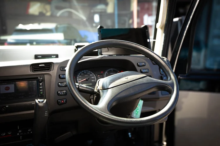 Luxury 24 Seater Mini Coach